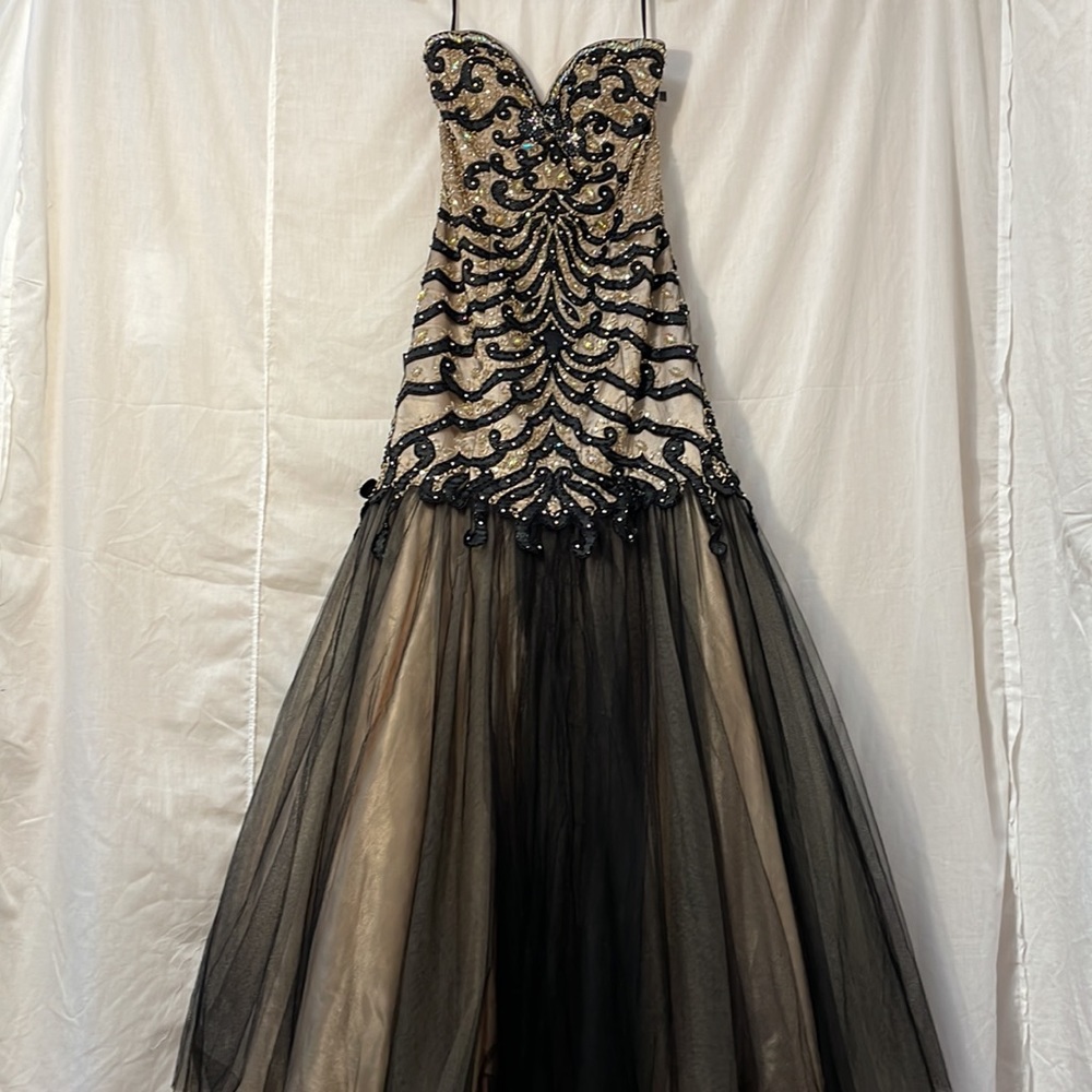 Jovani strapless mermaid black and tan Prom Dress. sz 6 - Picture 2 of 9